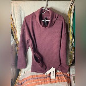 RBX activewear sweatshirt